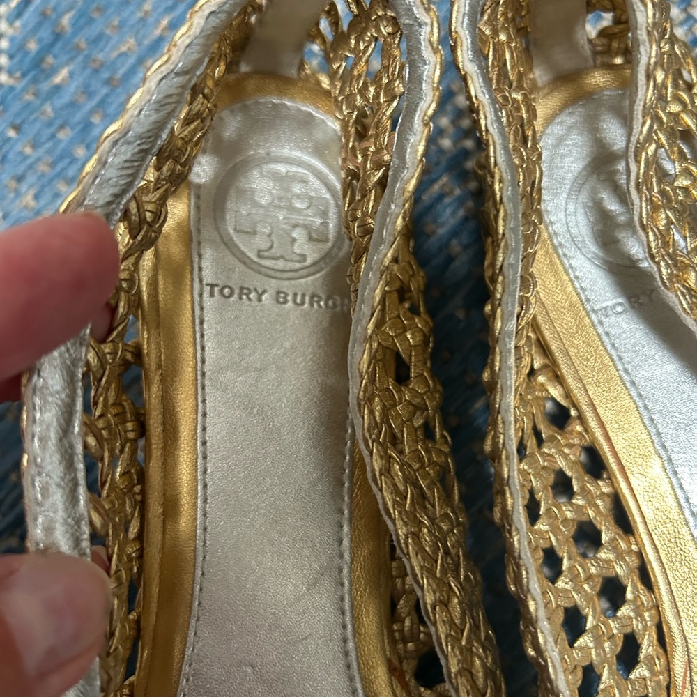 Tory Butch silver/gold flats size 8…CUTE!!!!